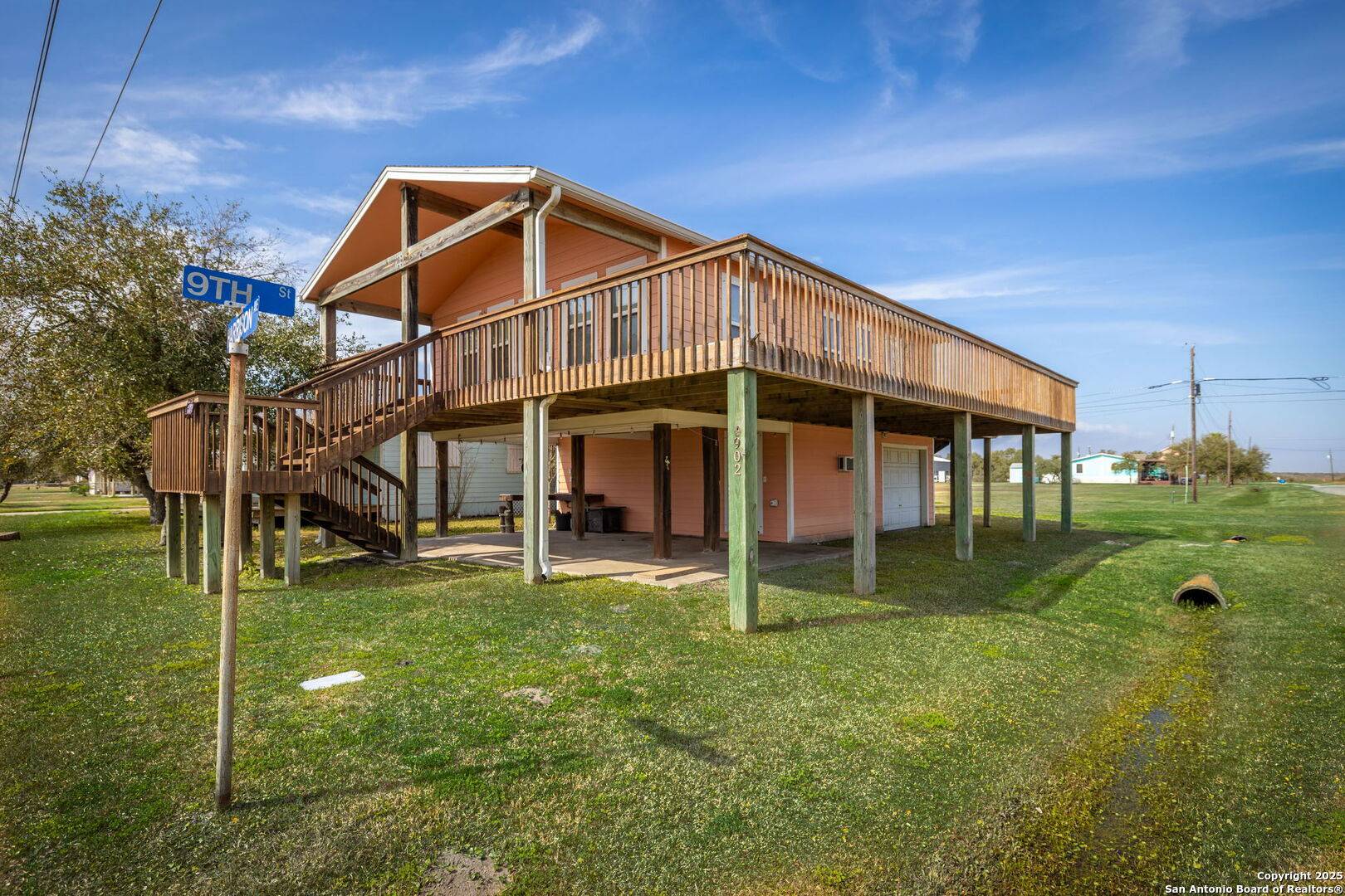902 Harrison, Port O'connor, TX 77982