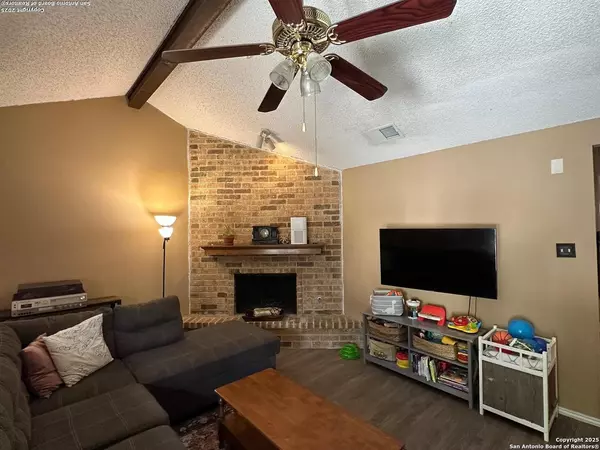 San Antonio, TX 78233,5619 Wood Walk St