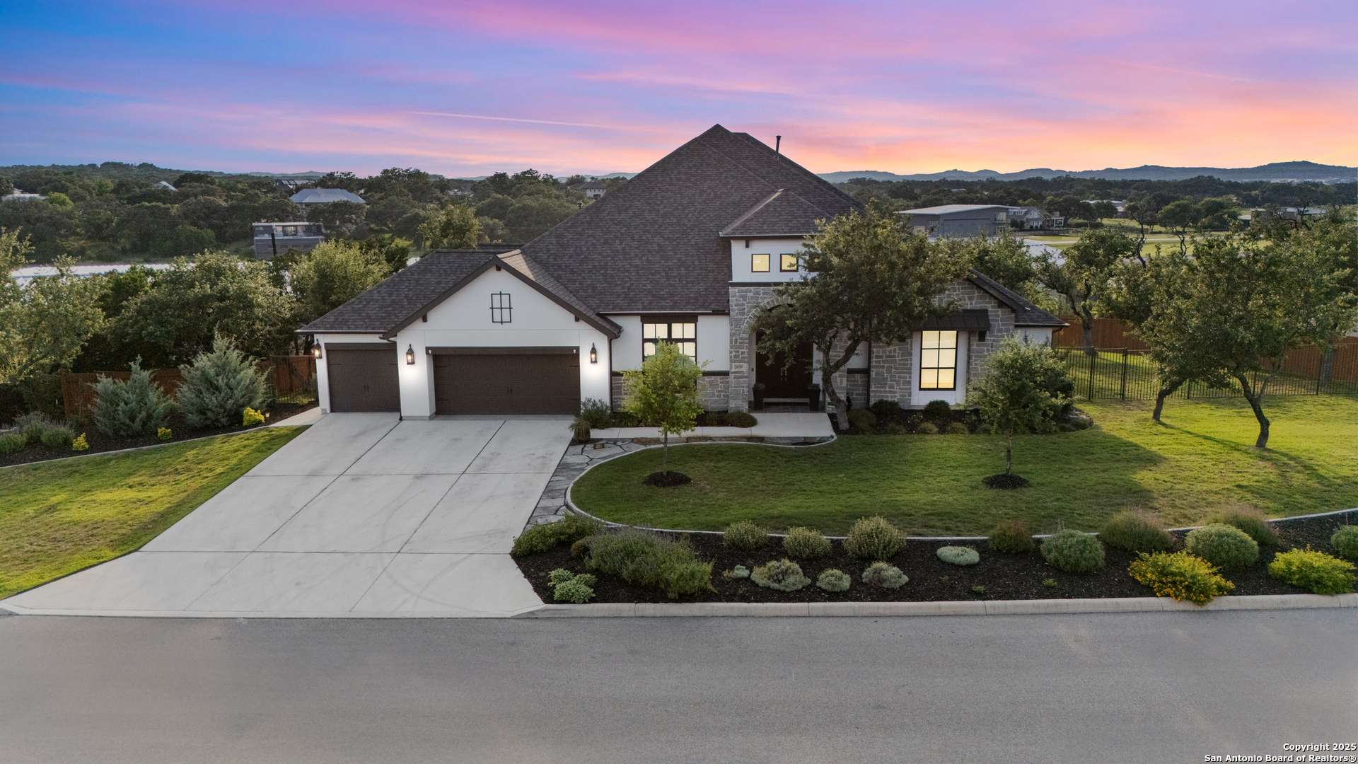 28759 Balcones Creek, Boerne, TX 78006