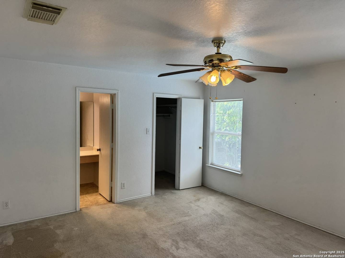 San Antonio, TX 78218,5631 Lovett Oaks