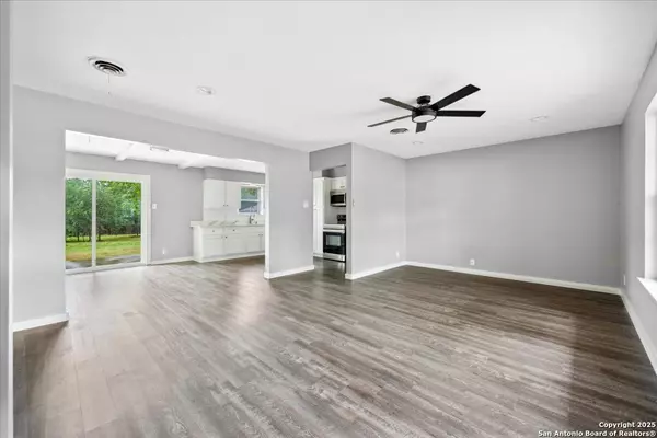 San Antonio, TX 78213,910 Mount Kisco