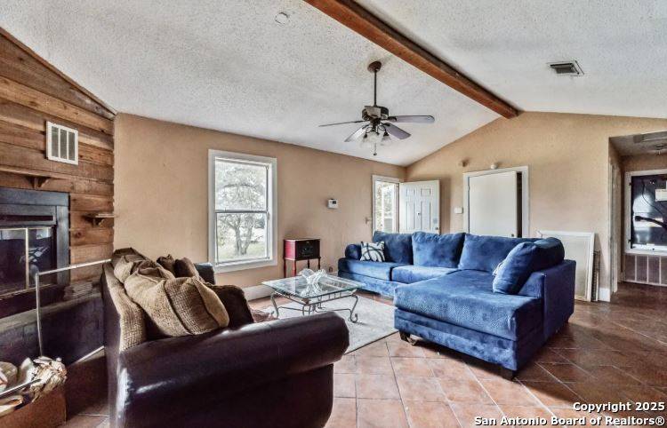 Lakehills, TX 78063,160 Lone Star