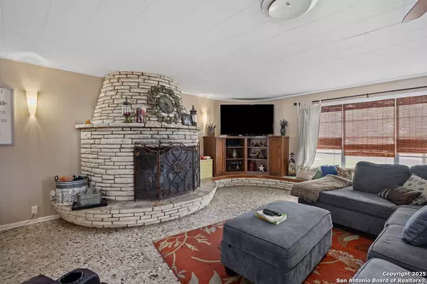 Kerrville, TX 78028,532 Overhill