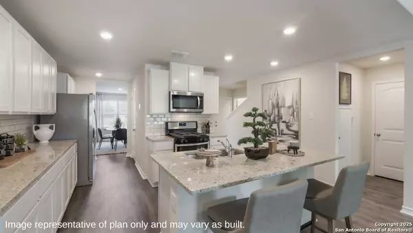 San Antonio, TX 78245,14843 Lamb River