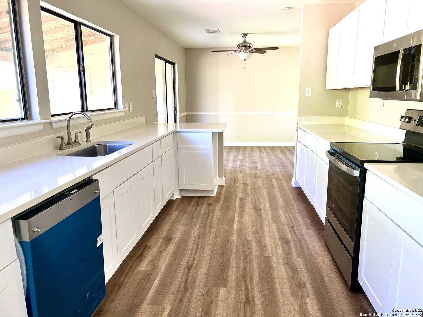 Converse, TX 78109-3339,8174 BENT MEADOW DR