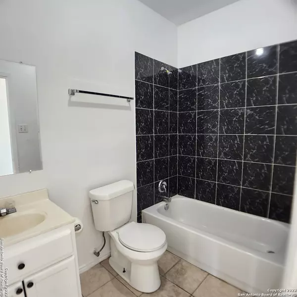 San Antonio, TX 78201,1702 Craig UNIT 8