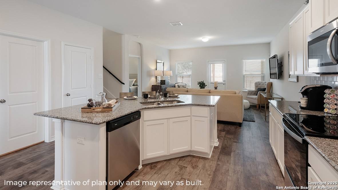 San Antonio, TX 78245,14823 Lamb River