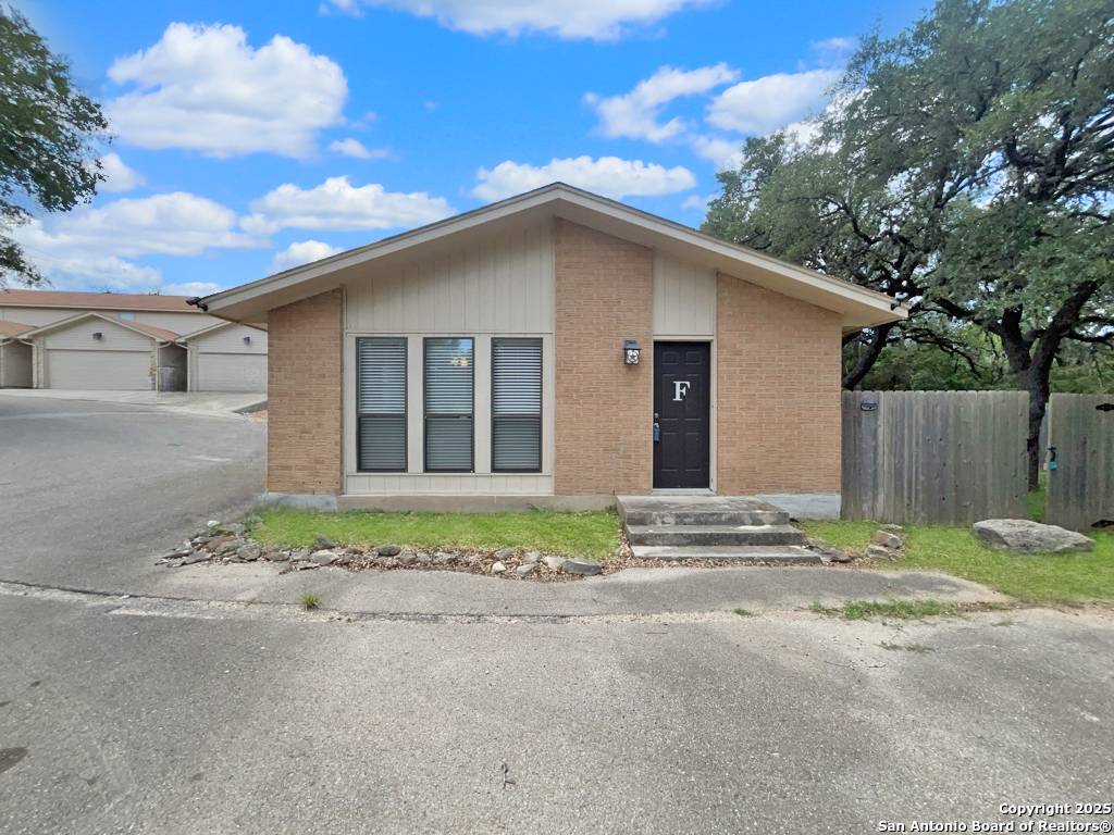 344 MCCARTNEY BLVD UNIT F, Canyon Lake, TX 78133-3142