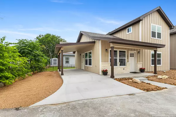 Kerrville, TX 78028,302 Riley Way