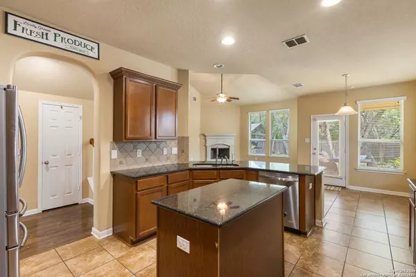 Helotes, TX 78023,13106 Essen Forest