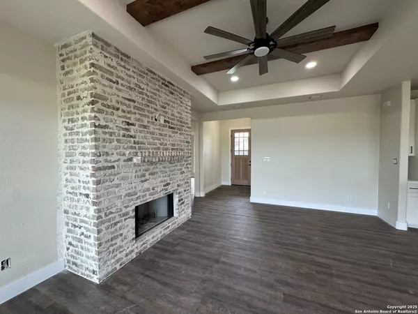 Poth, TX 78147,720 Dickson