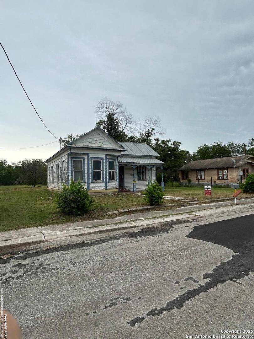 Seguin, TX 78155,316 Seideman Street