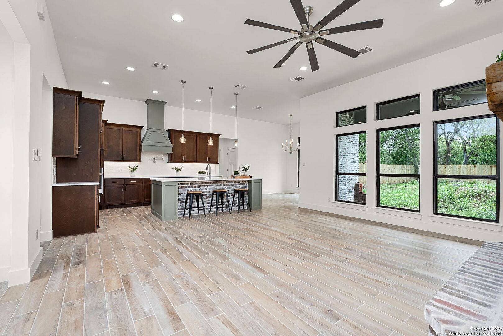 Mcqueeney, TX 78123,249 Sandpiper Lane