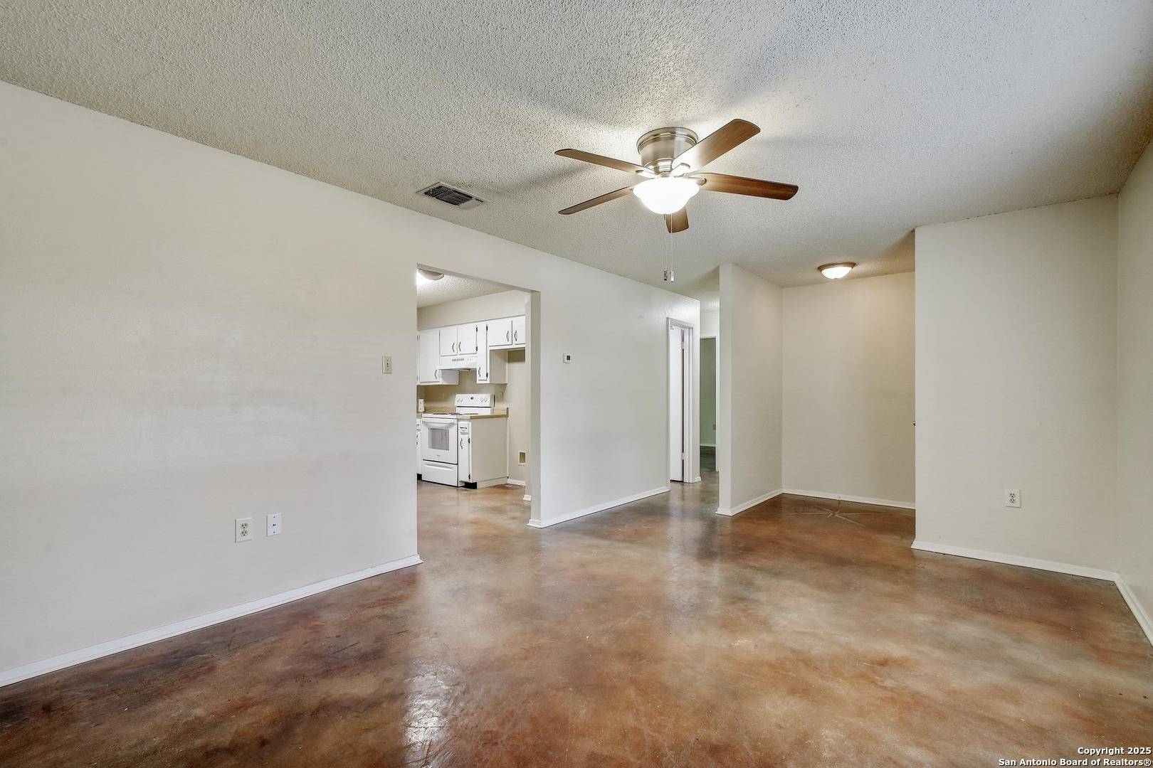 Cibolo, TX 78108,105 Apache