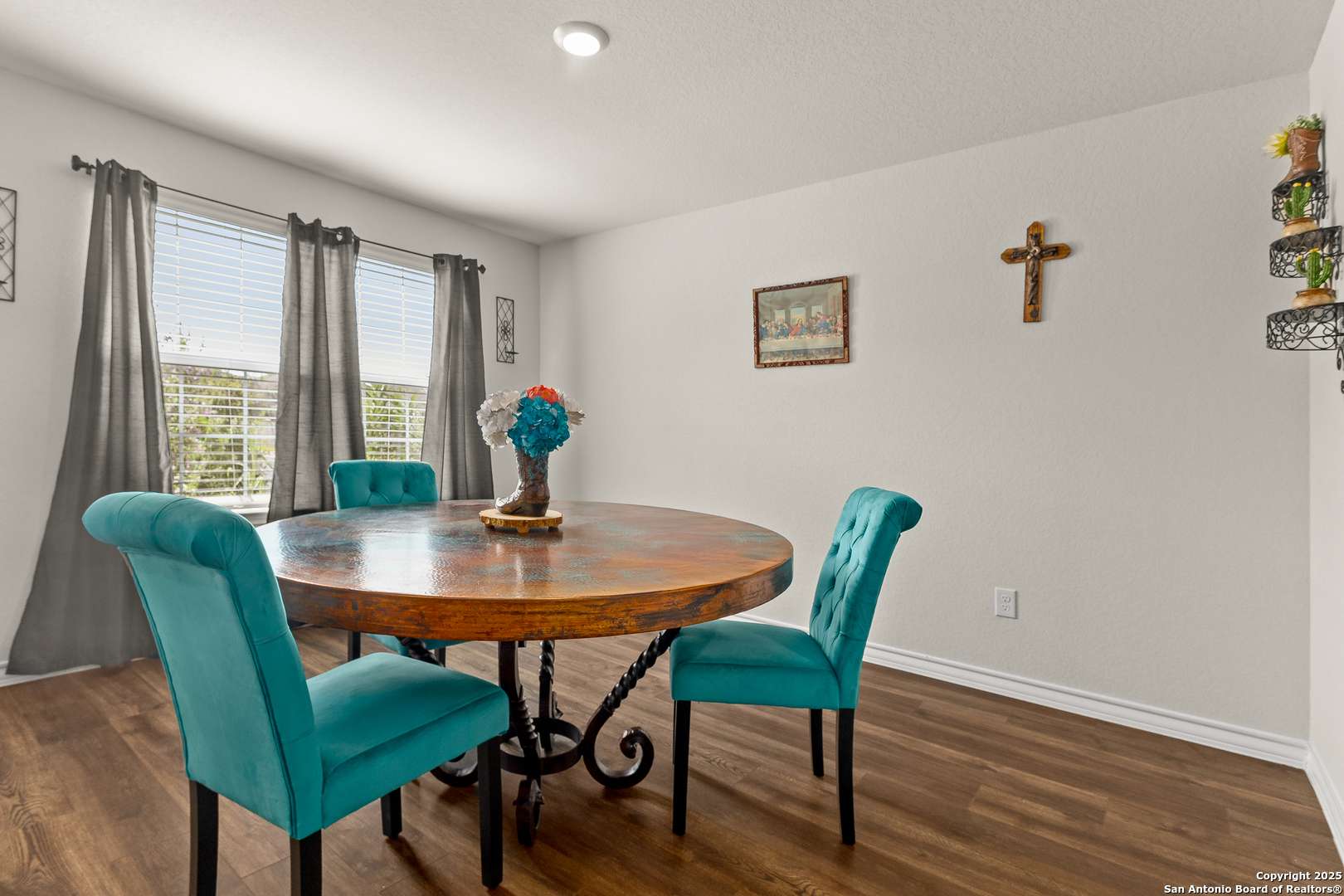 San Antonio, TX 78245,2975 Pemberton Post