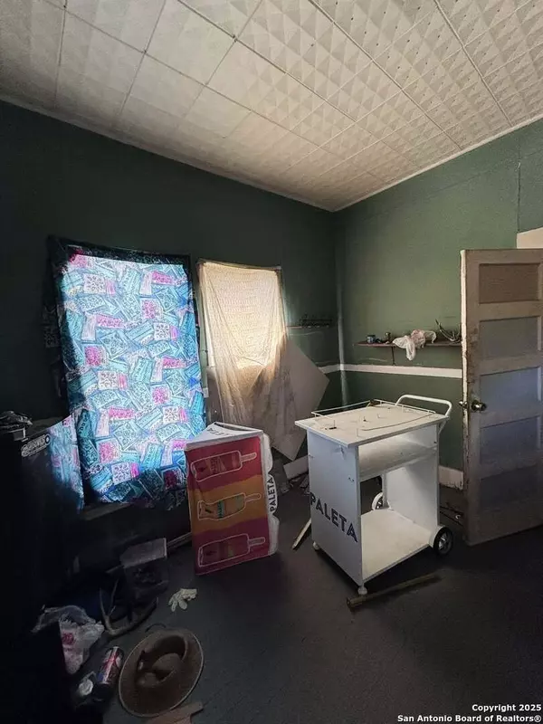 San Antonio, TX 78204,448 furnish