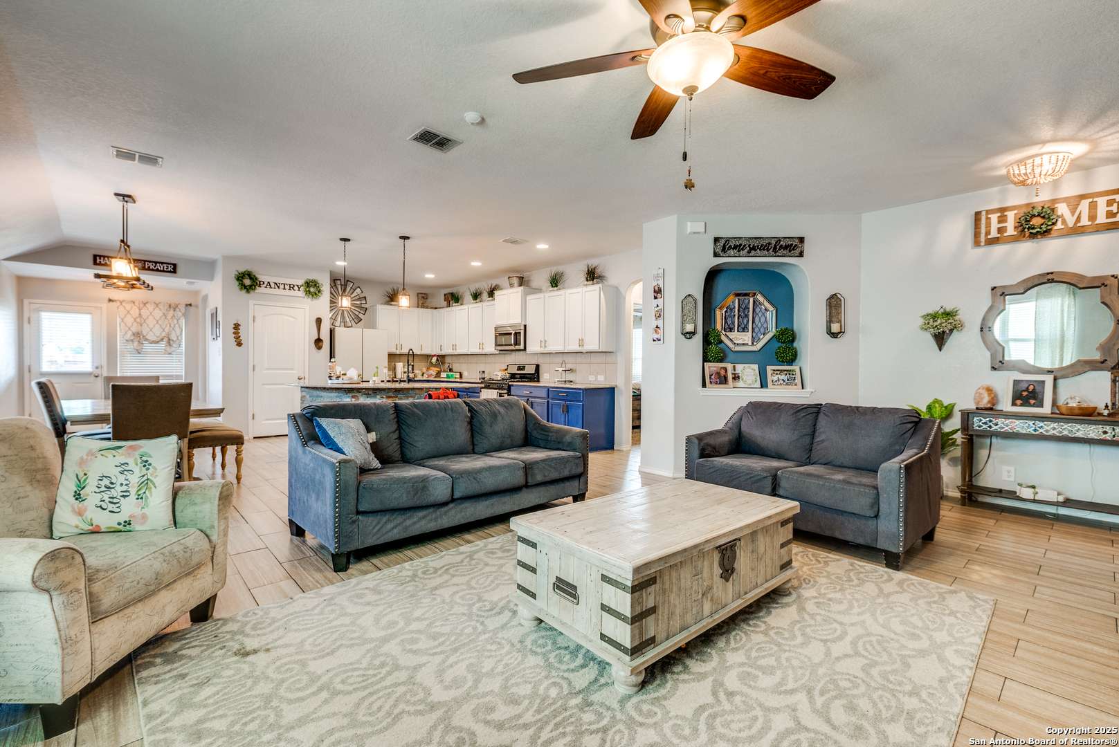 San Antonio, TX 78254,8838 Palmetto Fls