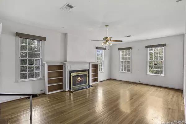 San Antonio, TX 78212,527 Kings Ct