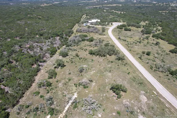 Kerrville, TX 78028,23 loma vista