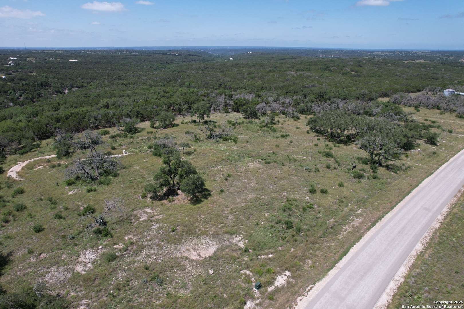 Kerrville, TX 78028,23 loma vista