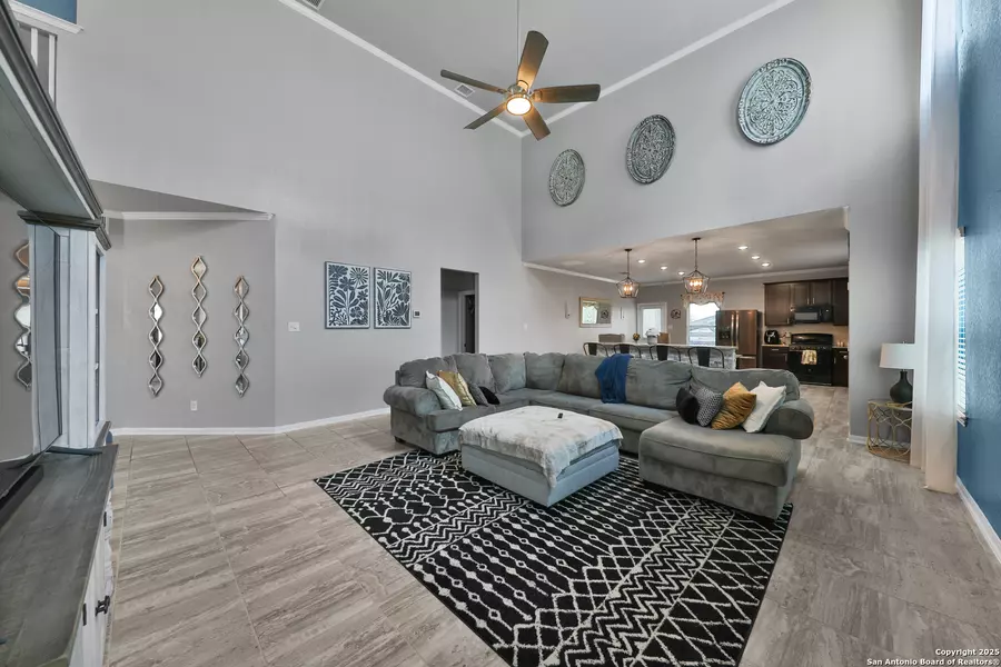 141 Whitetail Pass, San Antonio, TX 78253