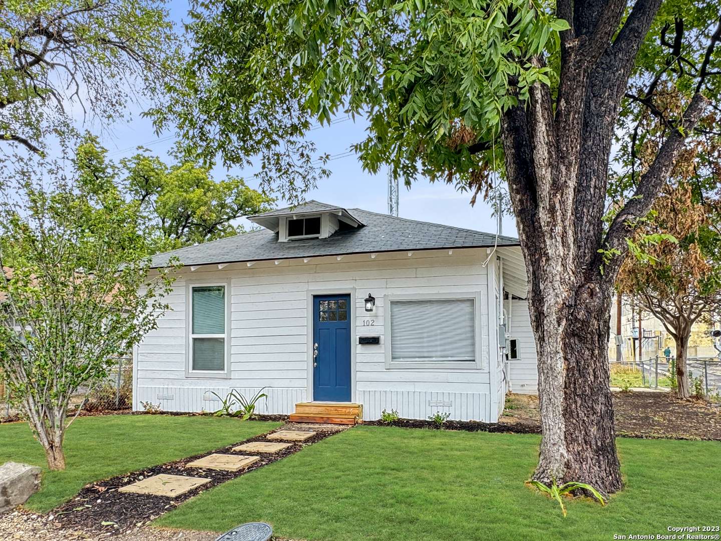 102 AGANIER AVE, San Antonio, TX 78212-3806