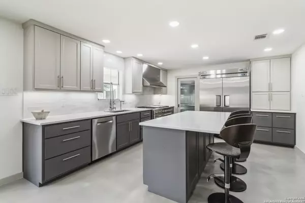 New Braunfels, TX 78130,425 edgewater