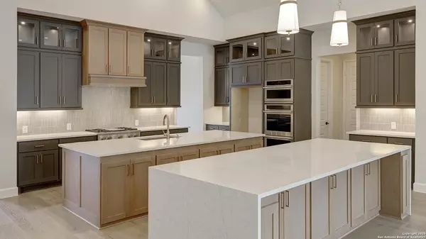 Boerne, TX 78006,242 Laughing Dog