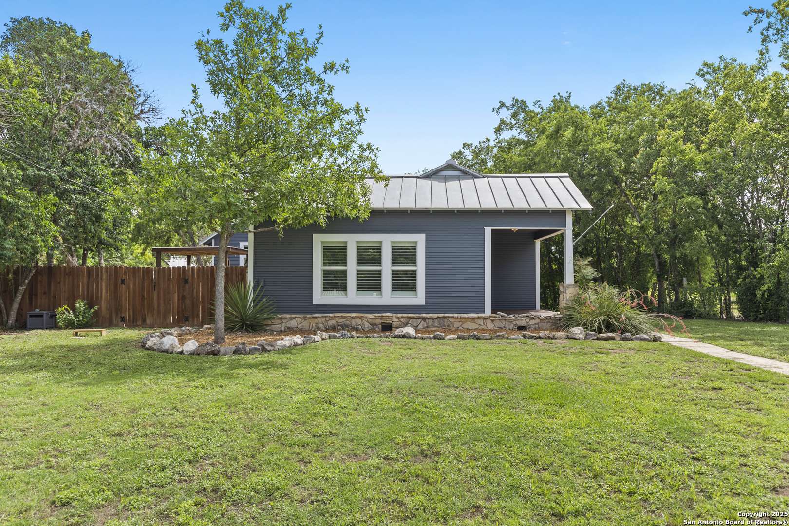 Medina, TX 78055,14280 State Highway 16 N