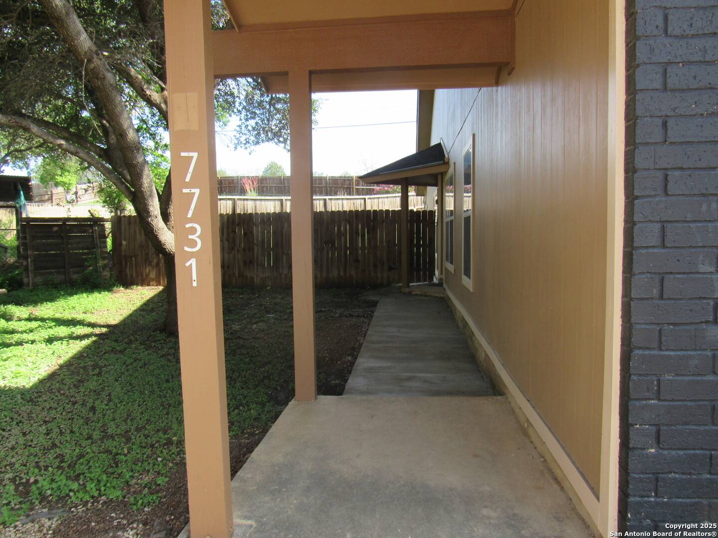 San Antonio, TX 78239-4010,7731 CLEAR RIDGE DR