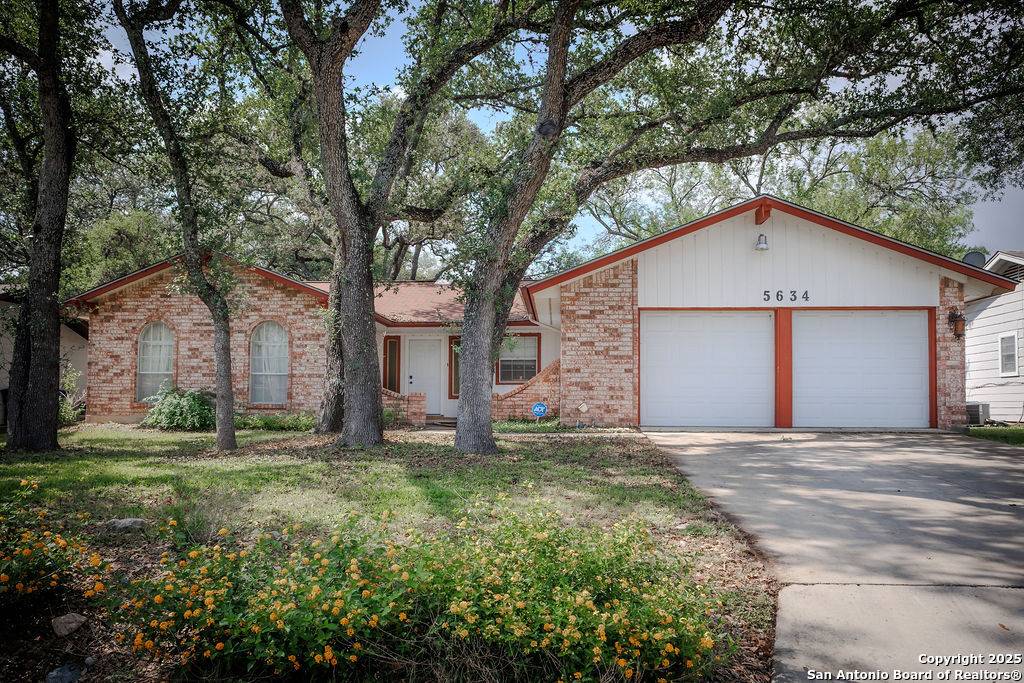 5634 Charlie Chan, San Antonio, TX 78240