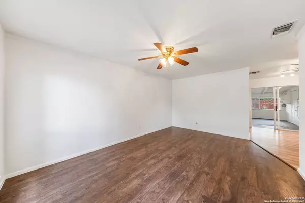 San Antonio, TX 78227,710 Palm Grove