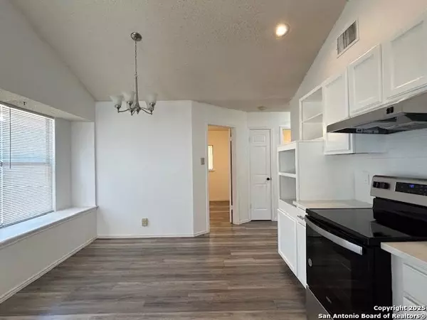 San Antonio, TX 78245,10207 Raven Field