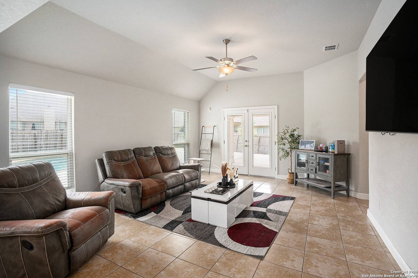 Cibolo, TX 78108,420 Bee Caves Cv