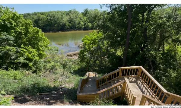 4713 Red Bluff UNIT B, Austin, TX 78702