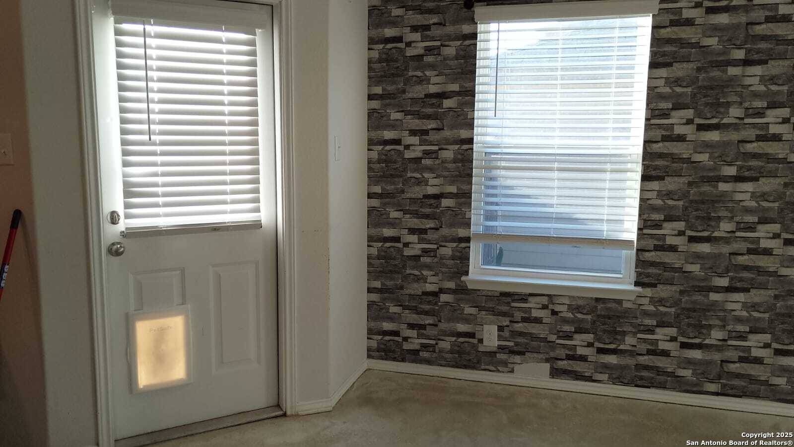 San Antonio, TX 78244,5935 Kendall
