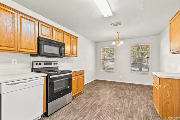 San Antonio, TX 78233,6715 Carlsbad Rio