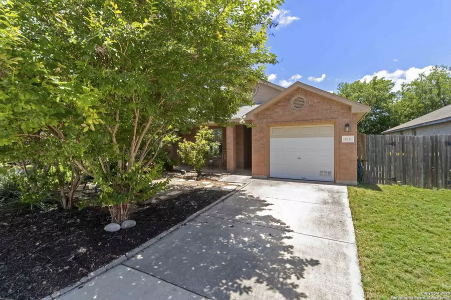 8611 Shaenfield, San Antonio, TX 78254