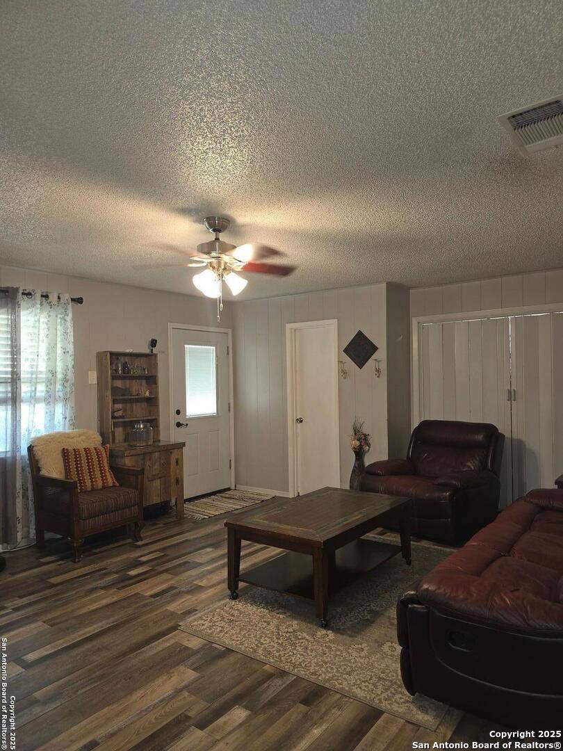 Poth, TX 78147,501 Green Street
