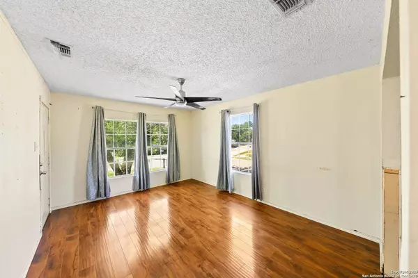 San Antonio, TX 78227,6459 Marcum Dr