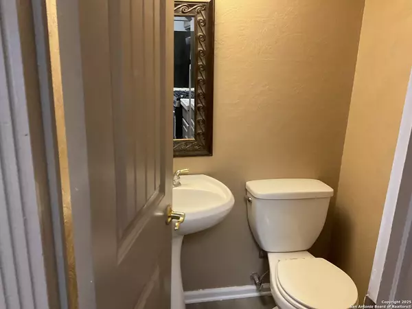 San Antonio, TX 78229,7322 Oak Manor UNIT 36