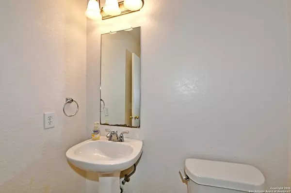 Cibolo, TX 78108,245 gatewood