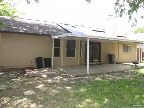 Universal City, TX 78148-3715,206 CLEAR OAK