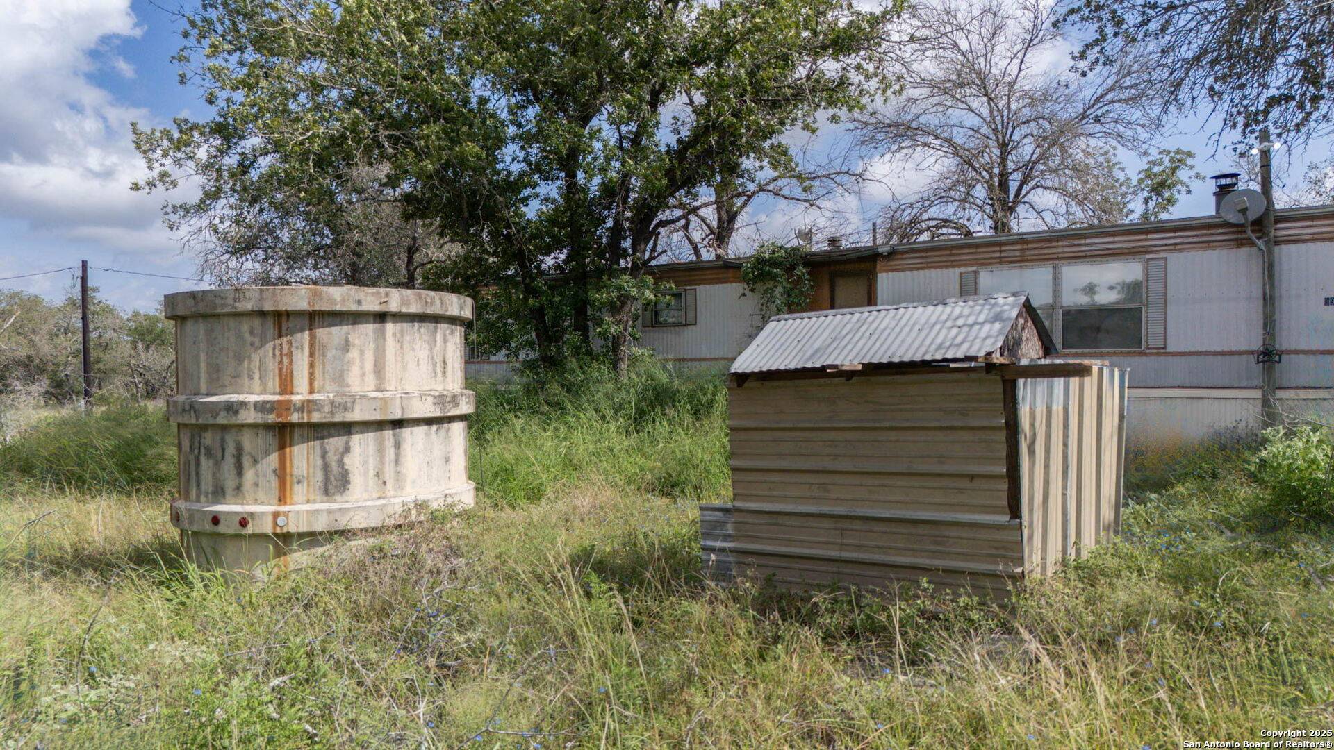 Poteet, TX 78065,399 Woodland Hills