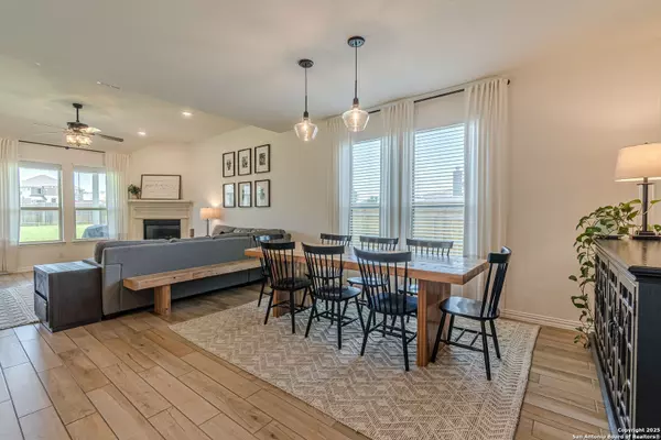 New Braunfels, TX 78132,1706 Ranch House