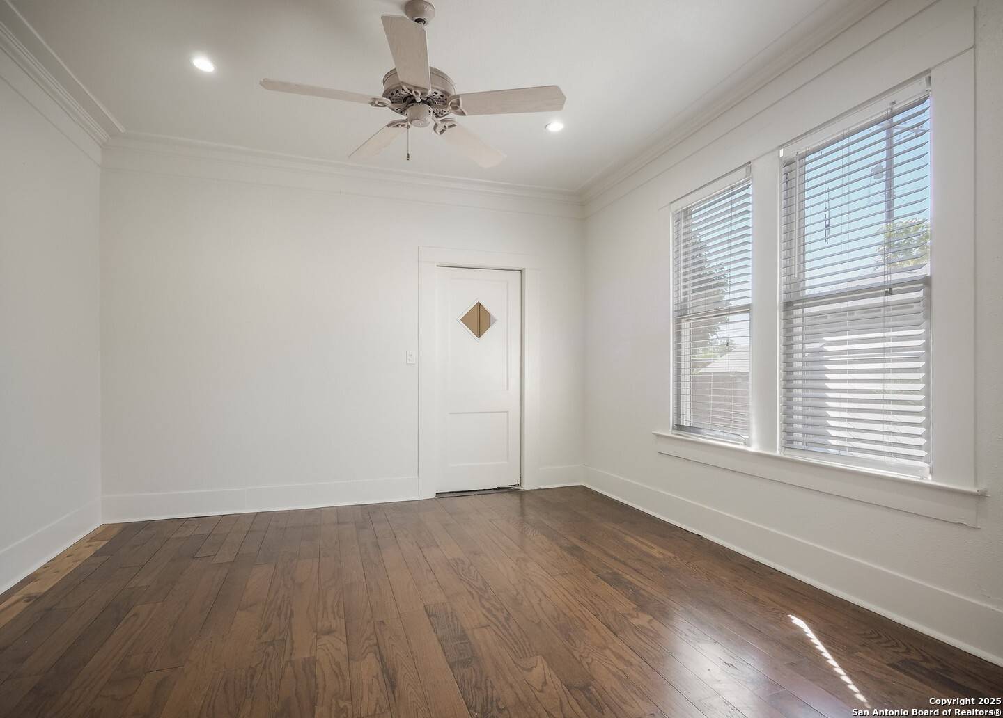 San Antonio, TX 78208,906 Grayson St