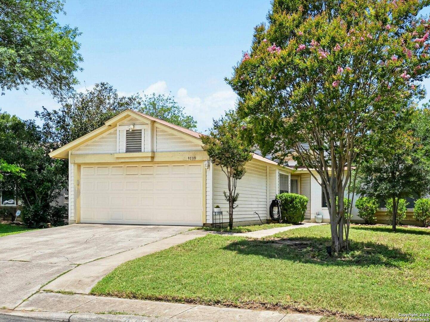 9139 Tree Village, San Antonio, TX 78250