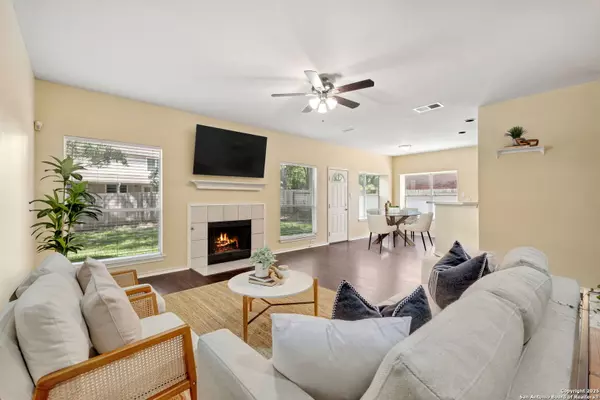 Universal City, TX 78148,106 Baythorne