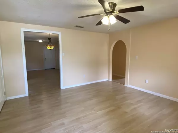 Refugio, TX 78377,305 Osage
