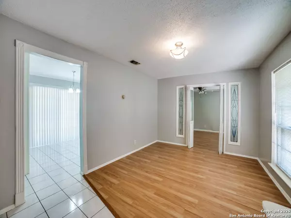 San Antonio, TX 78228,5202 Oldstead St.
